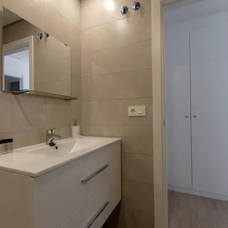 Apartment Lonja De La Seda, *