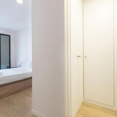 Lonja De La Seda, Apartment *